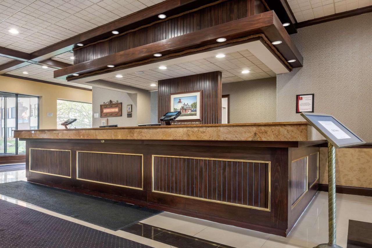 Clarion Hotel Conference Center On Lake Erie Dunkirk Exteriör bild