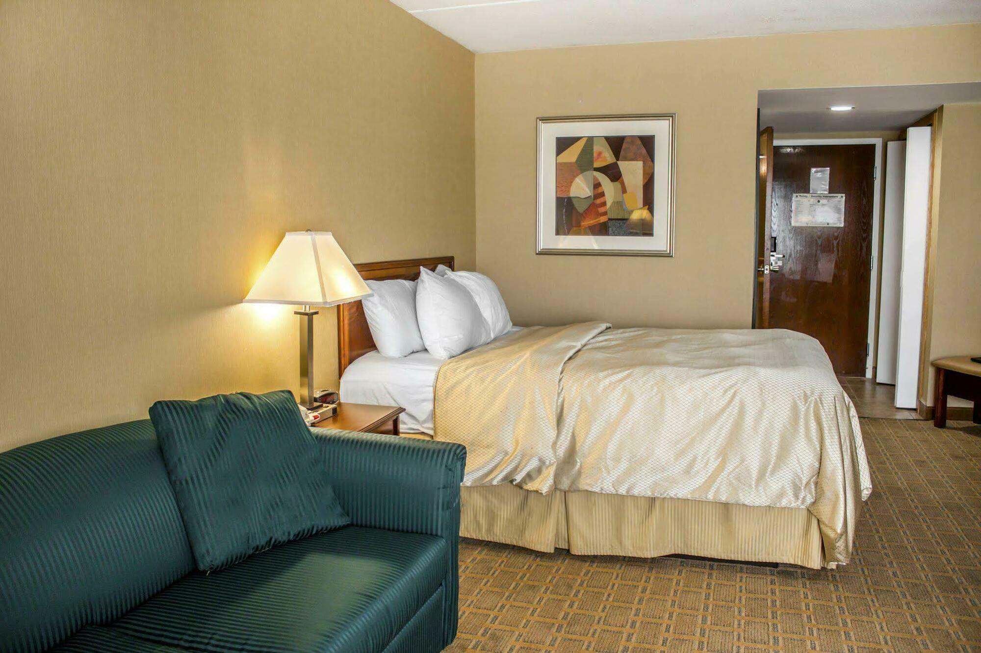 Clarion Hotel Conference Center On Lake Erie Dunkirk Exteriör bild